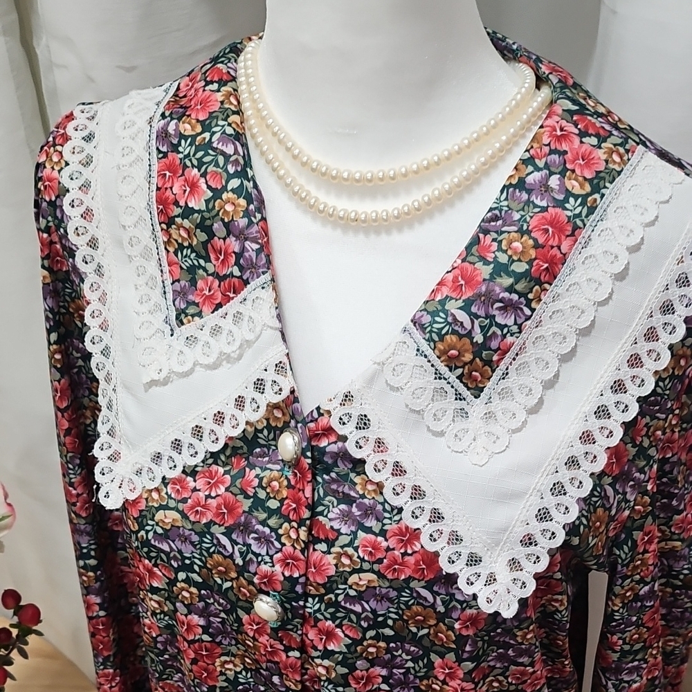 Vintage Floral Lace Collar Dress